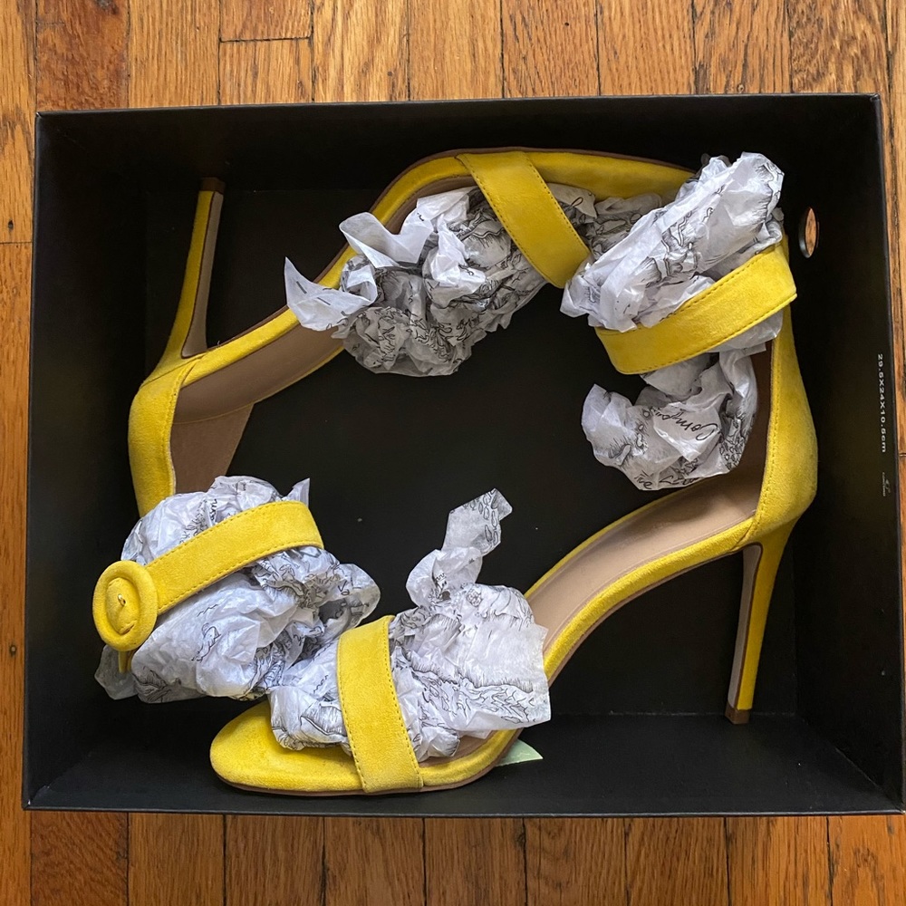 BR Yellow Suede Heel Sandals US10